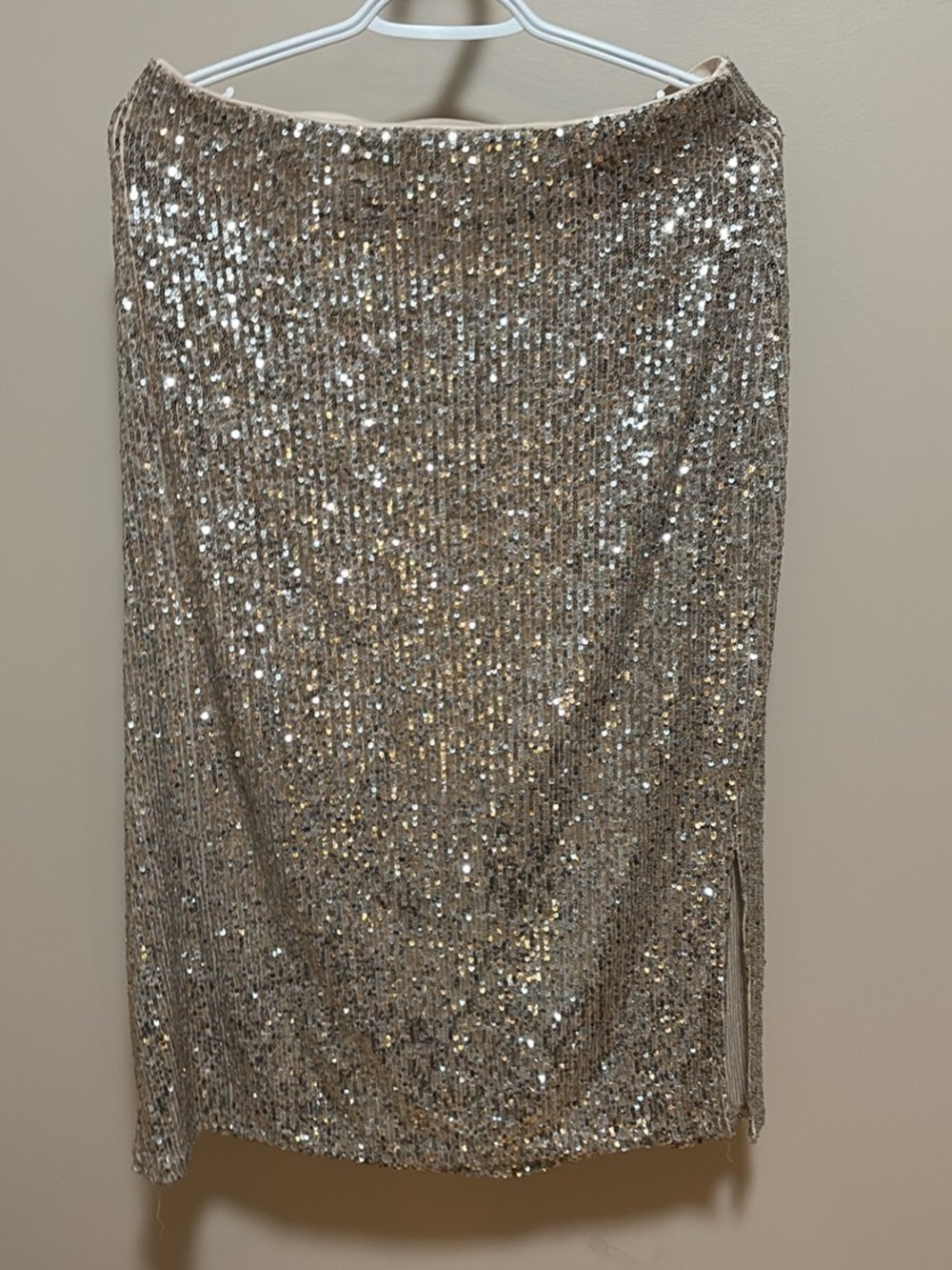 Cable & Gauge Champagne Sequin Pencil Skirt